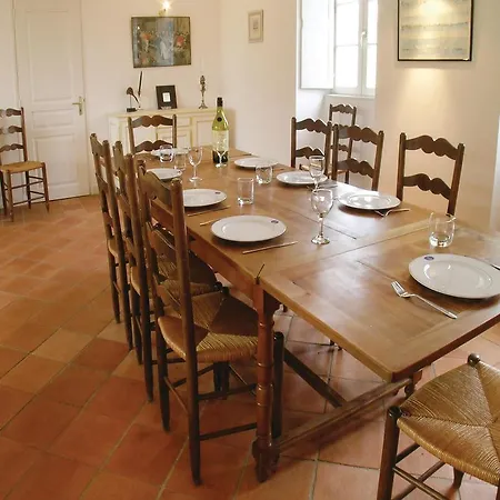 Six-bedroom Holiday In Сasa de vacaciones