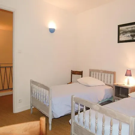 Сasa de vacaciones Six-bedroom Holiday In *