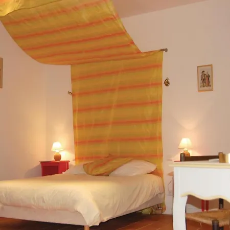 Сasa de vacaciones Six-bedroom Holiday In Bourneau
